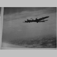 B_17_Flying_1.JPG