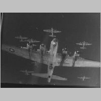 B_17_Formation_Viewed_From_Below.JPG